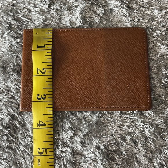 Louis Vuitton Taiga Tresor Etui Papers Id Holder
Kenyan Fawn - Picture 9 of 13